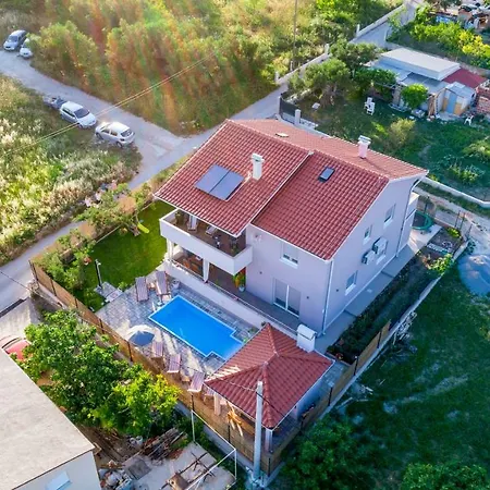 Villa Petra Kastela