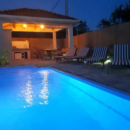 Petra Villa